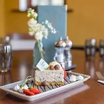 Otel Heights 4*