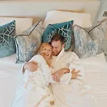 Otel Heights 4*
